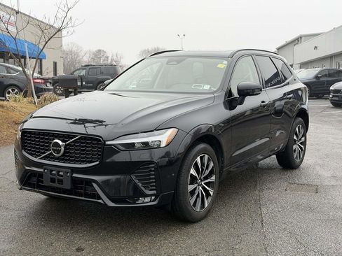 Used 2023 Volvo XC60 B5 Plus w/ Climate Package image 23