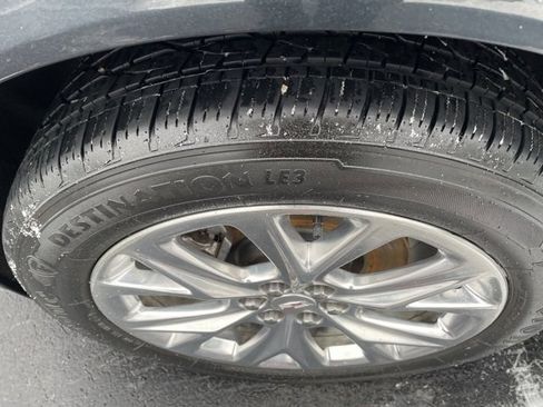 Used 2019 Cadillac XT5 Luxury w/ LPO, Radiant Package image 32