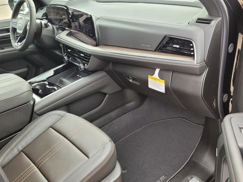 New 2026 Chevrolet Tahoe High Country w/ Sun And Tow Package image 6