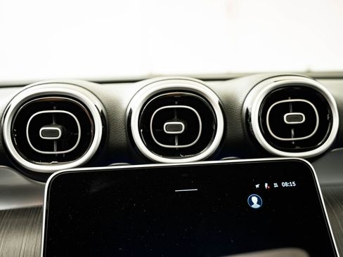 New 2026 Mercedes-Benz GLC 300 4MATIC image 36