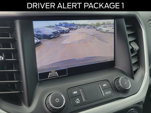 Used 2020 GMC Acadia SLT w/ LPO, Floor Liner Package FWD image 29