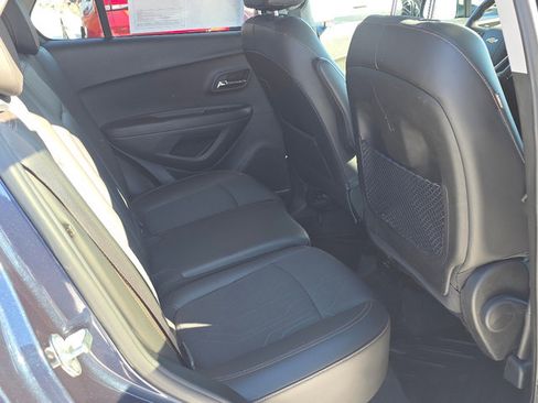 Certified 2019 Chevrolet Trax LT w/ Driver Confidence Package image 23