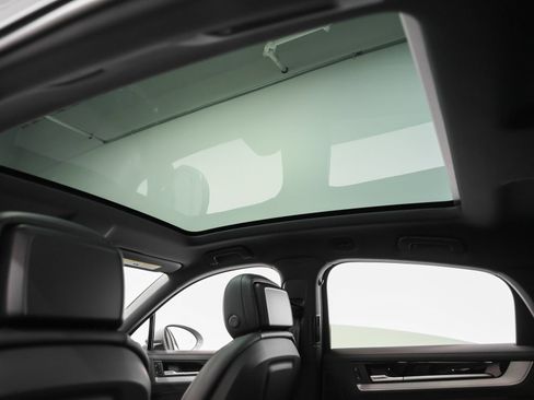 New 2026 Porsche Cayenne image 52