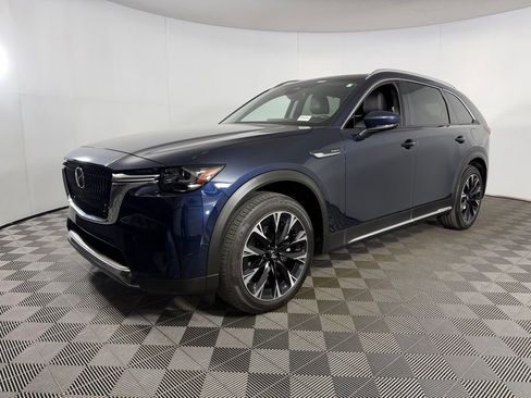 Used 2024 MAZDA CX-90 Plug-In Hybrid w/ Premium Pkg AWD/4WD image 3