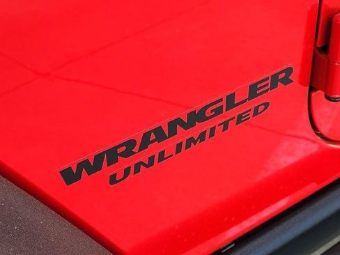 Used 2015 Jeep Wrangler Unlimited Rubicon image 7