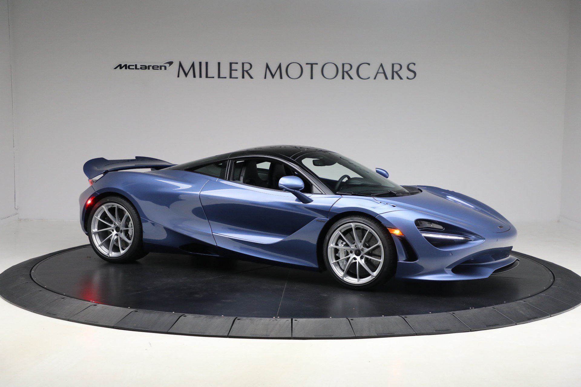Used 2026 McLaren 750S RWD image 10
