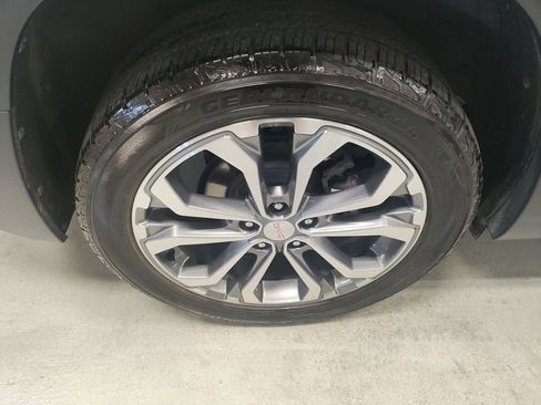 Used 2020 GMC Terrain SLT w/ Preferred Package image 3