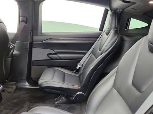 Used 2023 Tesla Model X image 31
