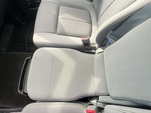 Used 2012 Ford F150 XLT w/ XLT Chrome Pkg AWD/4WD image 12