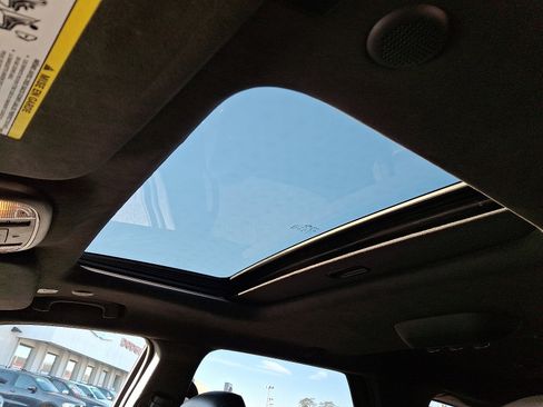 Used 2022 Dodge Durango R/T w/ Tow 'N Go Package image 15