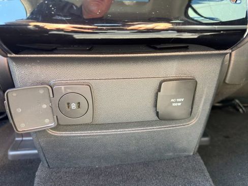 Used 2025 Lincoln Aviator AWD w/ Equipment Group 101A image 20