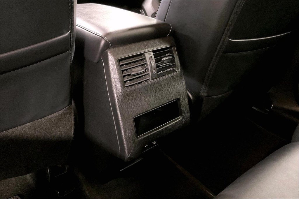 Used 2025 Mitsubishi Outlander SE AWD/4WD image 28