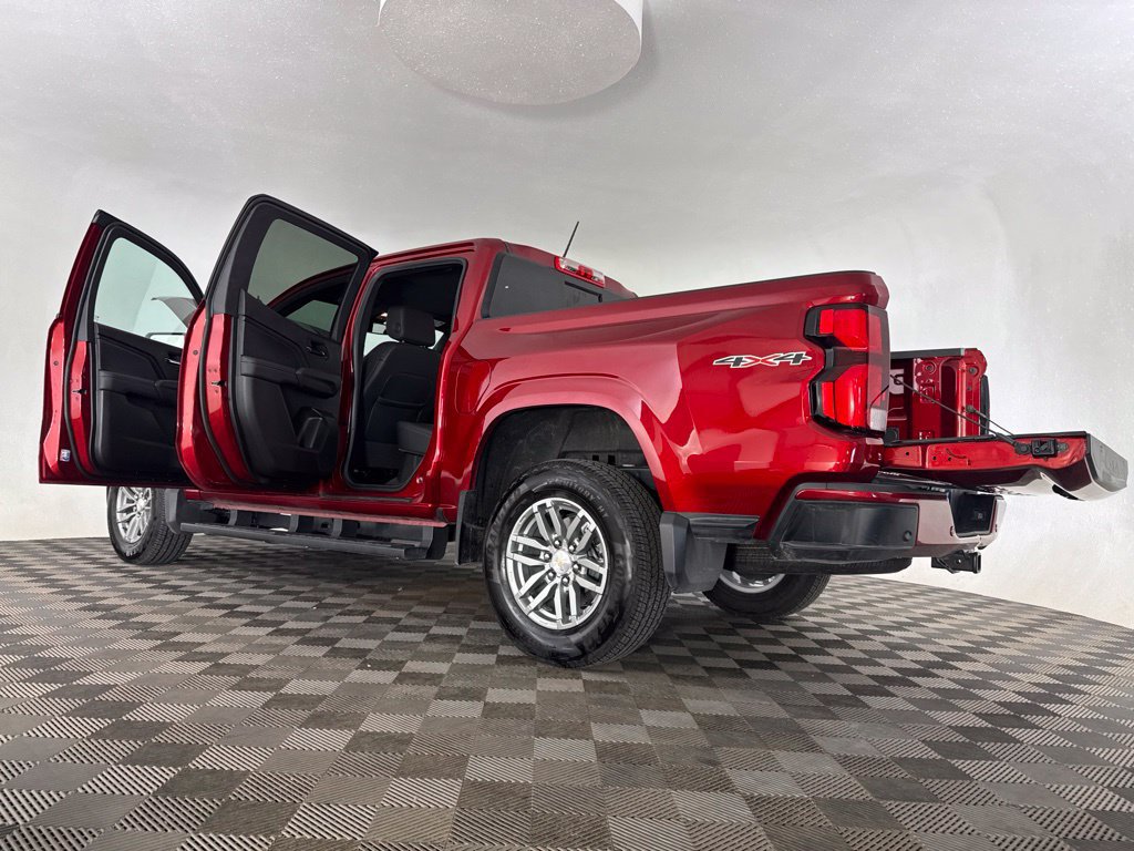 Used 2026 Chevrolet Colorado LT w/ LT Convenience Package AWD/4WD image 27