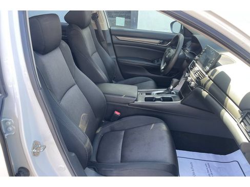 Used 2019 Honda Accord LX image 18