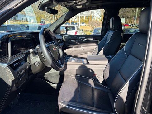 Certified 2024 Cadillac Escalade Sport w/ LPO, ONYX Package image 11