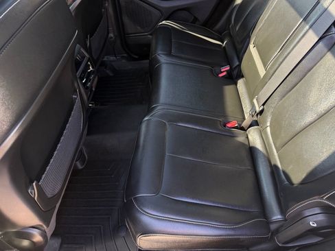 Used 2023 Jeep Grand Cherokee Limited RWD image 12