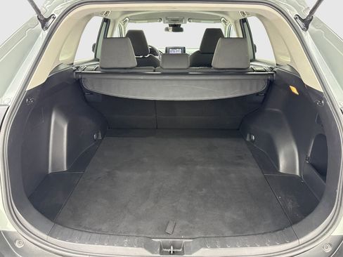 Used 2021 Toyota RAV4 XLE AWD/4WD image 45