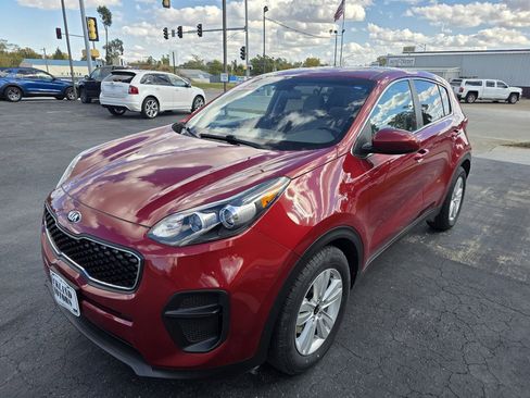 Used 2018 Kia Sportage LX image 2