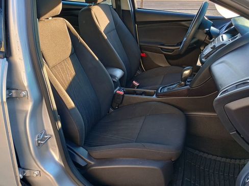 Used 2017 Ford Focus SE image 22