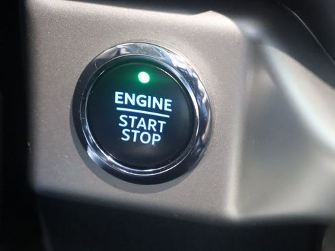 Used 2023 Ford Expedition XL image 40