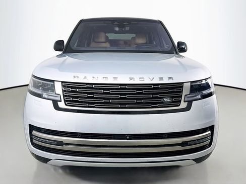 Certified 2023 Land Rover Range Rover SE image 2