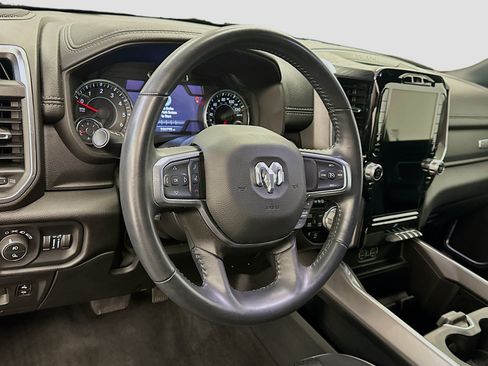 Used 2023 RAM 1500 Laramie AWD/4WD image 18
