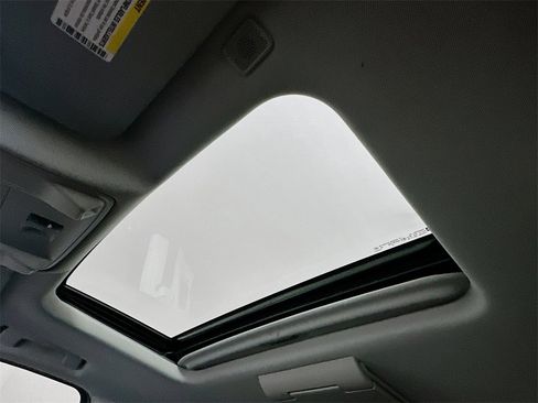 Used 2019 GMC Yukon Denali w/ Denali Ultimate Package image 21