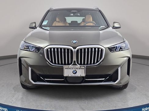 Used 2026 BMW X5 xDrive40i w/ Premium Package AWD/4WD image 3