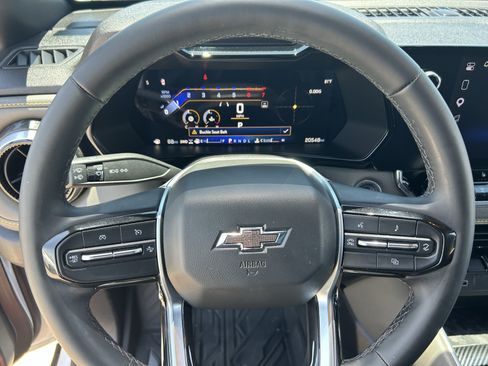 Certified 2024 Chevrolet Colorado ZR2 AWD/4WD image 15
