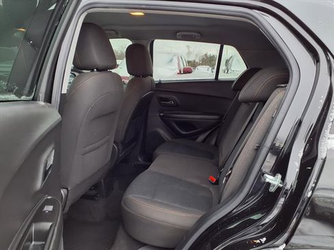 Used 2021 Chevrolet Trax LS w/ Tint and Cruise Package image 11