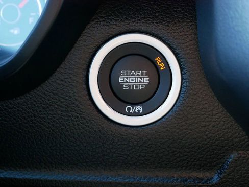 Used 2024 RAM 1500 Laramie image 23