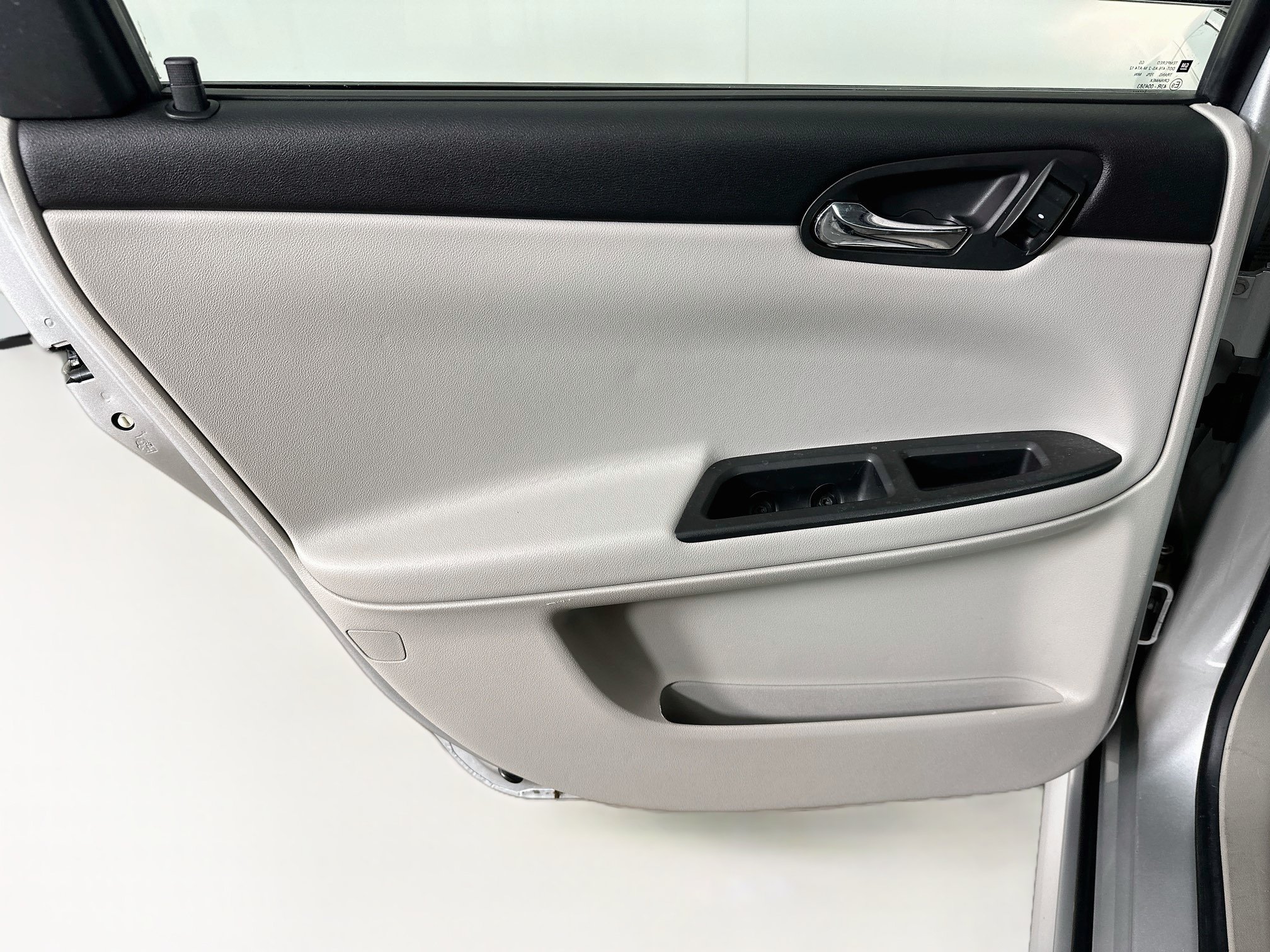 Used 2012 Chevrolet Impala LS FWD image 25