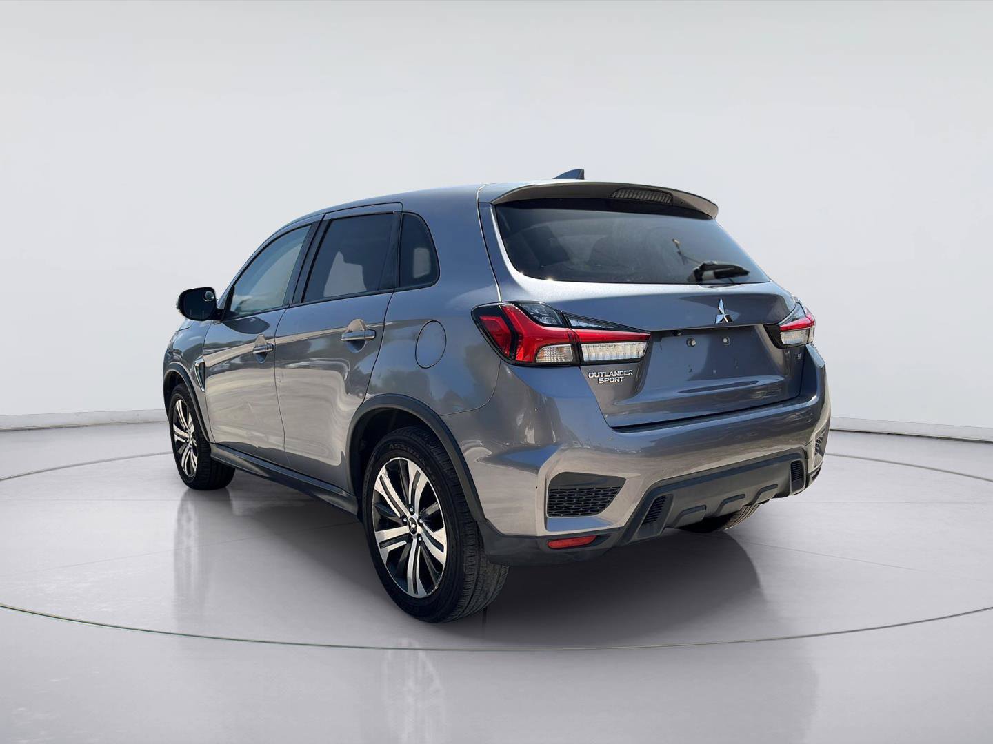 Used 2020 Mitsubishi Outlander Sport SE AWD/4WD image 5