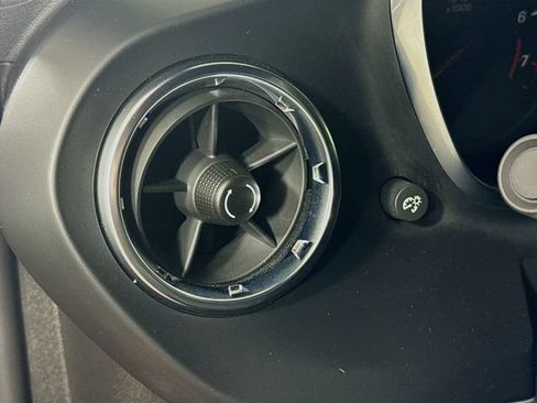 Used 2022 Chevrolet Camaro SS RWD image 11