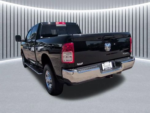 Used 2024 RAM 2500 Tradesman w/ Chrome Appearance Group AWD/4WD image 16