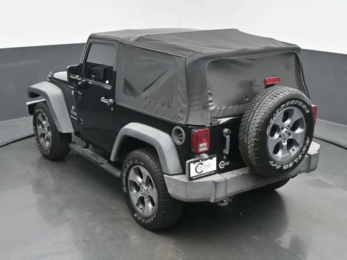 Used 2013 Jeep Wrangler Sport AWD/4WD image 34