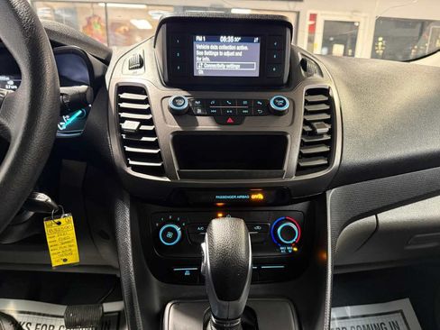 Used 2021 Ford Transit Connect XL FWD image 12