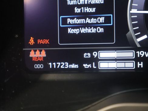 Used 2024 Toyota Tundra Limited w/ TRD Off-Road Package AWD/4WD image 41