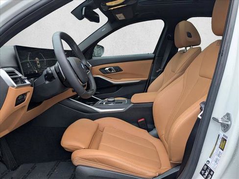 Used 2025 BMW 330i xDrive Sedan w/ Convenience Package image 19