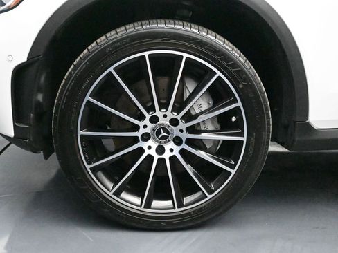 Used 2023 Mercedes-Benz GLC 300 4MATIC Coupe image 15