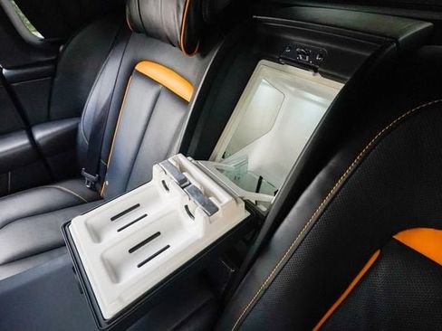 Used 2020 Rolls-Royce Cullinan Black Badge image 82