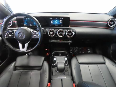Used 2020 Mercedes-Benz A 220 image 12