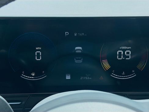 Used 2024 Hyundai Kona SEL FWD image 9