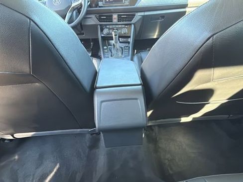 Used 2023 Volkswagen Jetta SE image 20