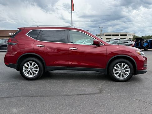 Used 2020 Nissan Rogue SV FWD image 9