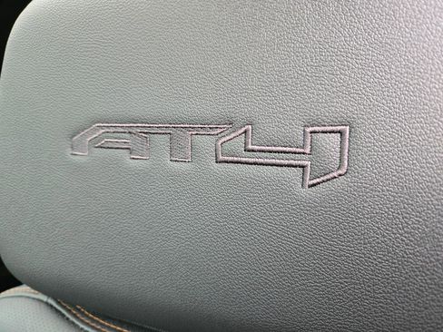 Used 2025 GMC Sierra 2500 AT4 w/ Technology Package image 20