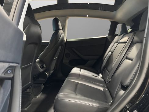 Used 2022 Tesla Model Y Performance image 35