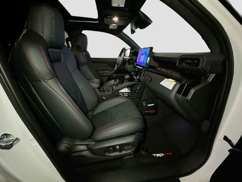 New 2025 Toyota Tacoma TRD Pro AWD/4WD image 32