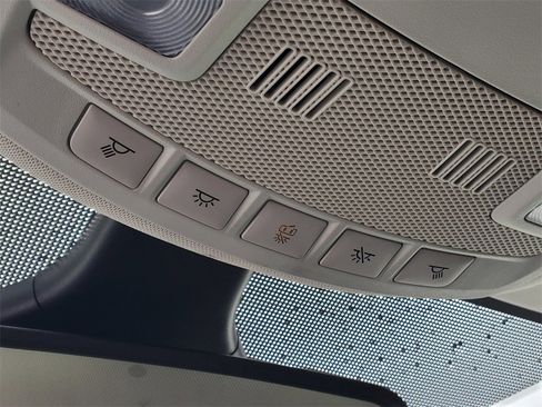 Used 2024 Ford Edge SEL image 23