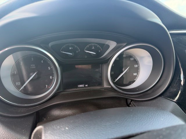 Used 2018 Buick Envision Preferred w/ LPO, Cargo Package FWD image 11